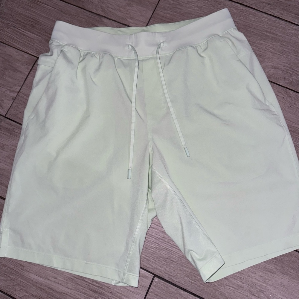 Lululemon men's shorts size large